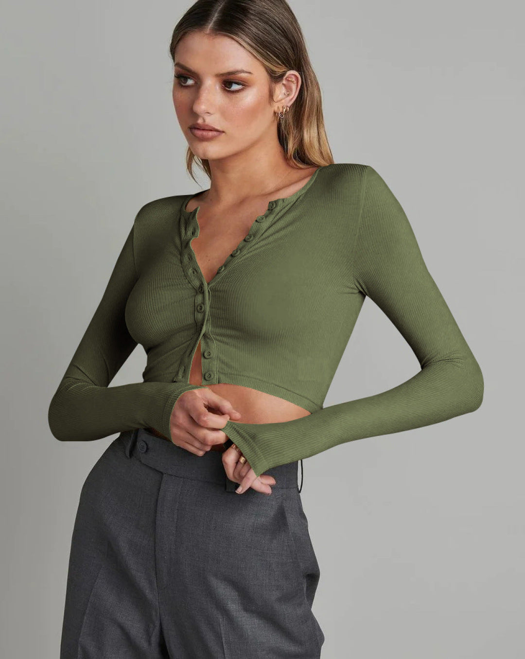Single-Breasted V-Neck Solid Crop Top