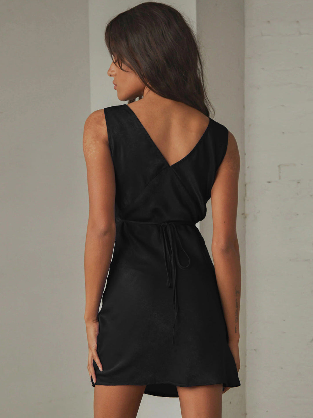 Solid Sleeveless Back Tie Waist Mini Dress