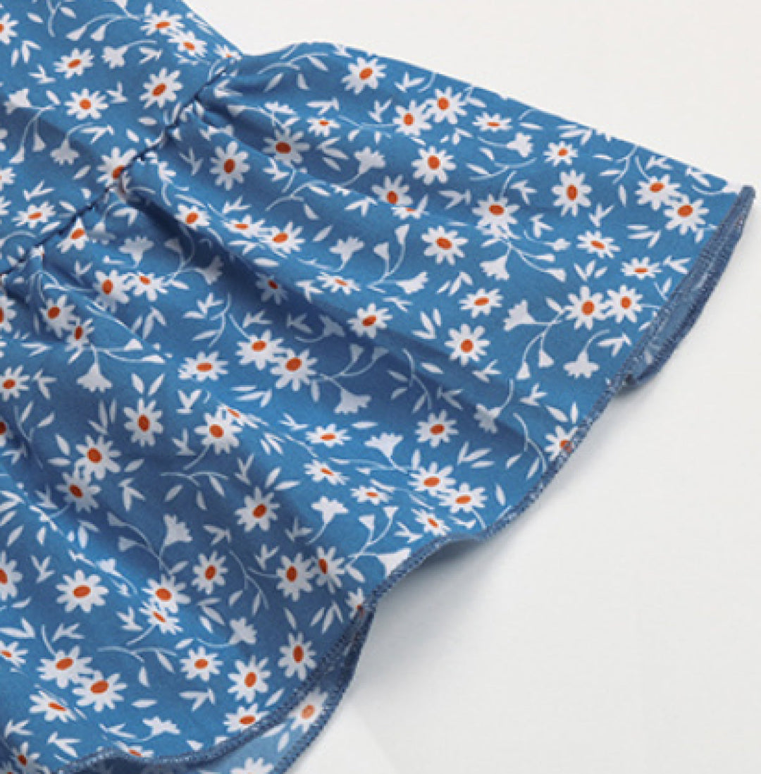 Ditsy Floral Back Lace-Up Swing Dress